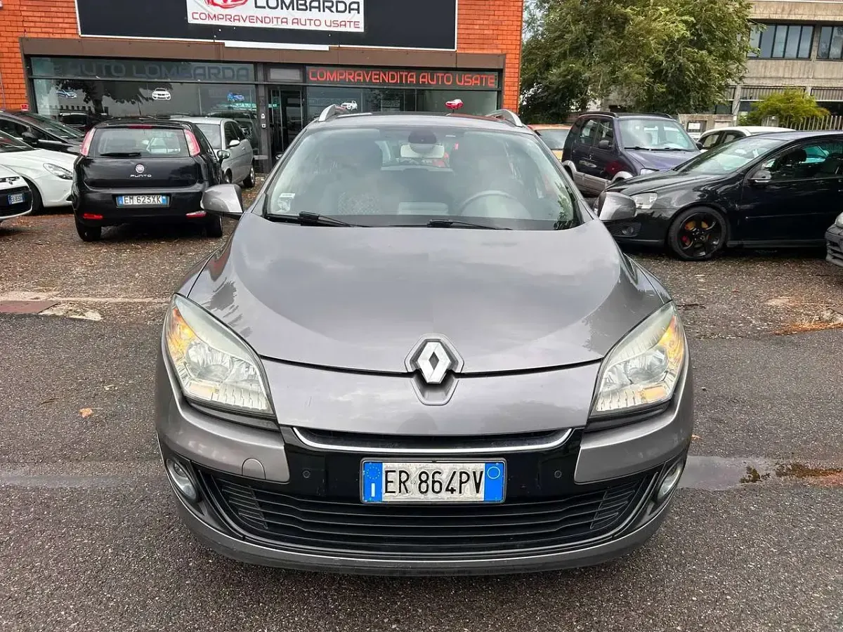 Usata Renault Mégane GrandTour 110 CV (80 kW) 2013 Grigio Station wagon