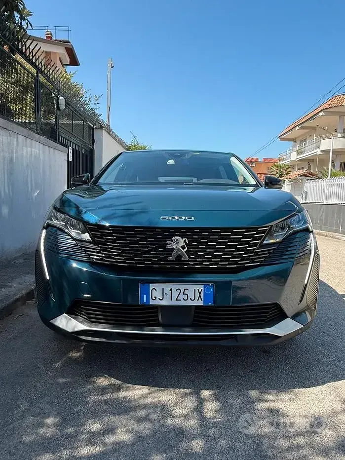 Occasion Peugeot 5008 Allure 131 ch (96 kW) 2022 Vert SUV