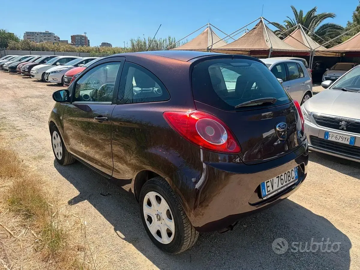 Usata Ford Ka 69 CV (50 kW) 2014 Viola Berlina