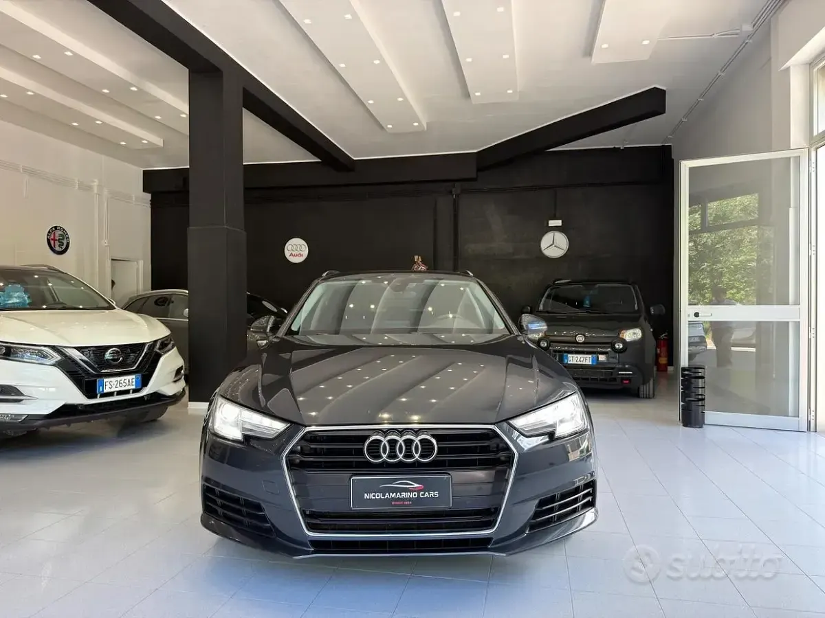 Usata Audi A4 Business 190 CV (139 kW) 2018 Grigio Berlina