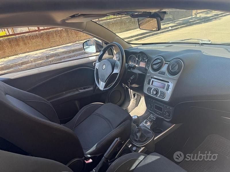Second-hand Alfa Romeo MiTo 90 CP (66 kW) 2013 Negru Hatchback