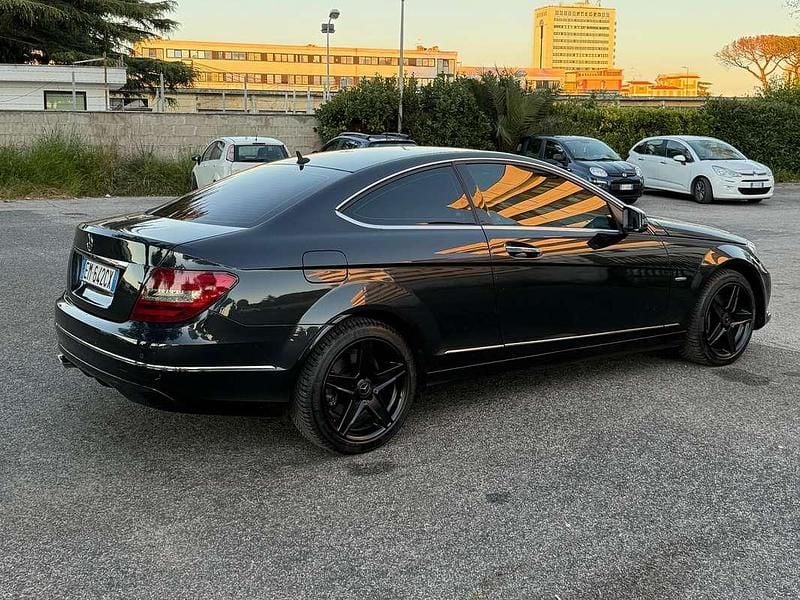 Begagnad Mercedes C220 170 HK (125 kW) 2012 Blå Sportkupé