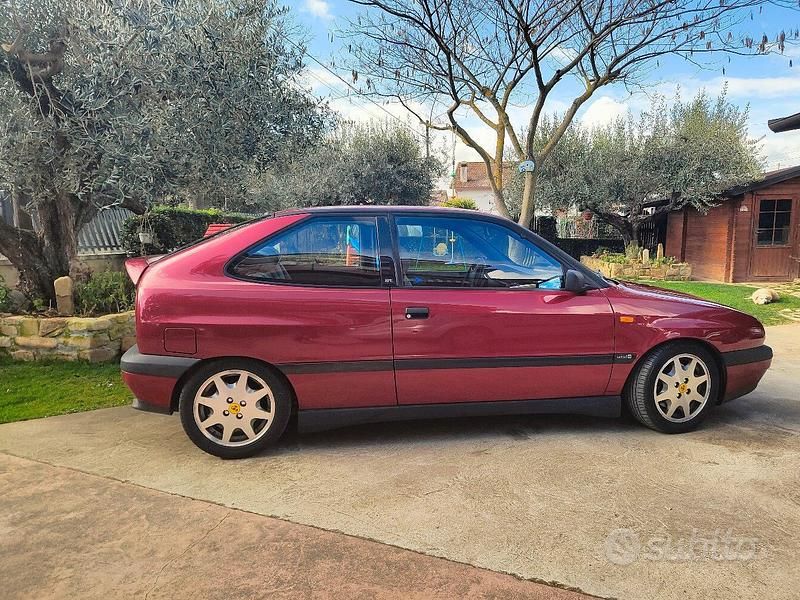 Usata Lancia Delta 139 CV (102 kW) 1995 Utilitaria