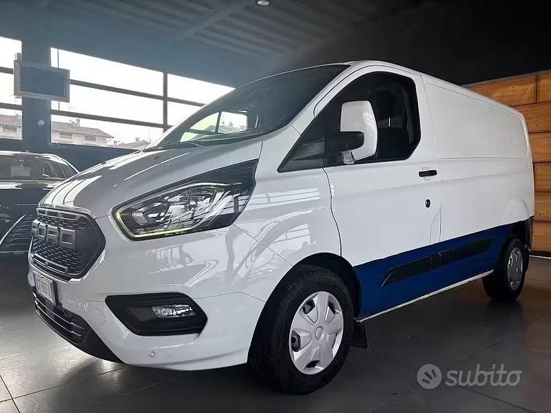 Usata Ford Transit Custom 130 CV (95 kW) 2022 Bianco Berlina