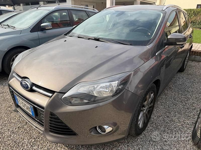 Usata Ford Focus Titanium 95 CV (69 kW) 2013 Grigio Station wagon