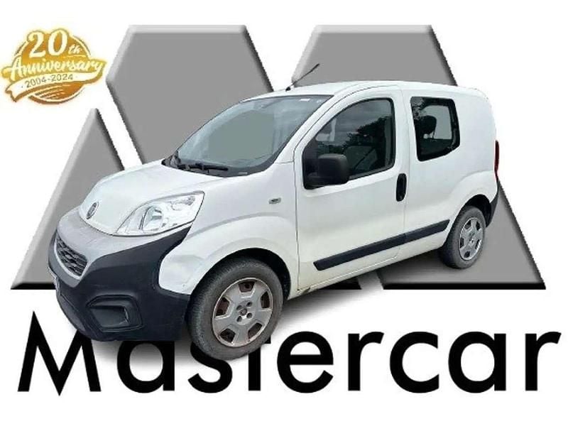 Bianco Usata 2018 Fiat Fiorino Furgone | 8000 € (Buon prezzo) - Immagine 1/4
