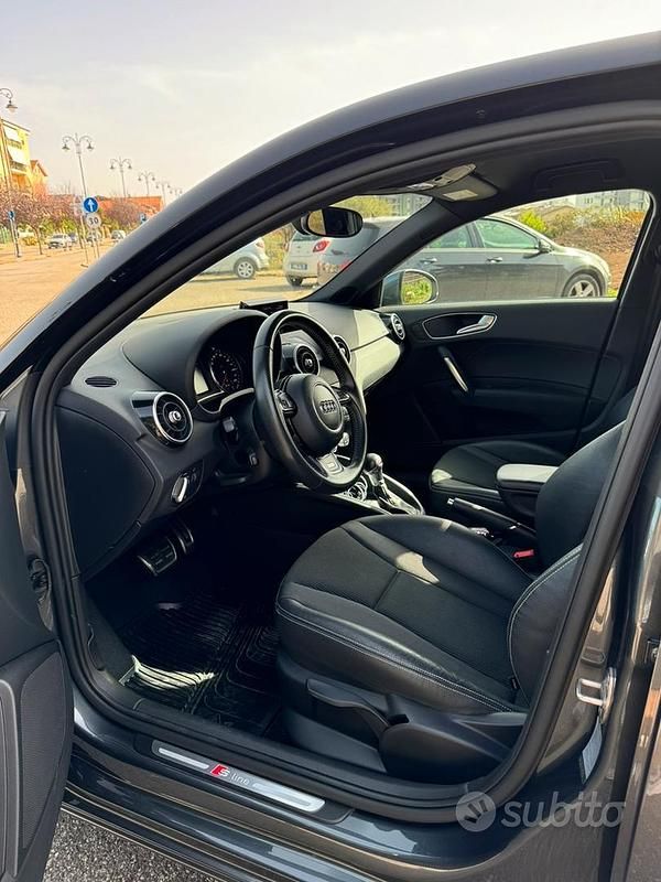 Usata Audi A1 90 CV (66 kW) 2018 Grigio Utilitaria