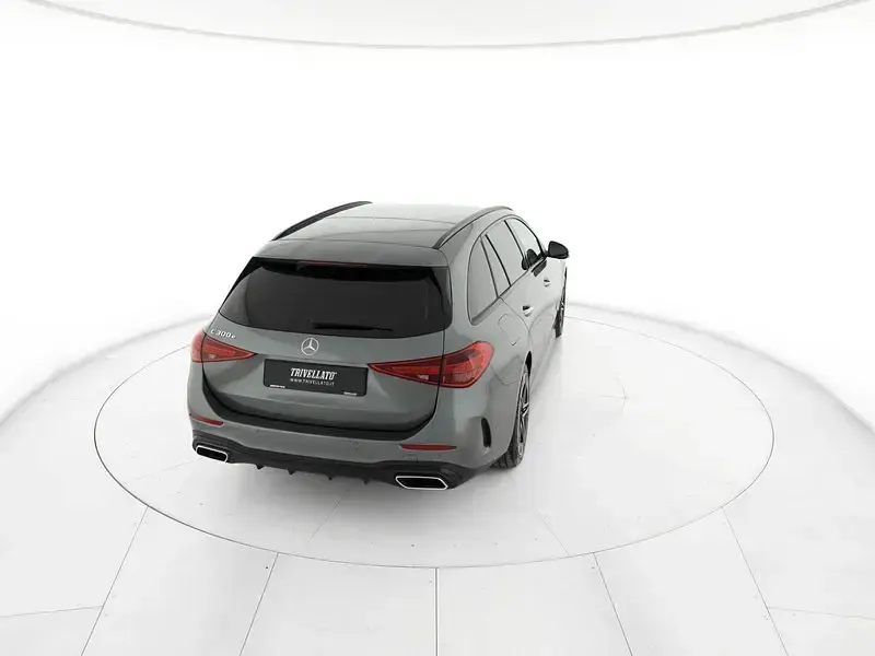 Usata Mercedes 300 Premium Plus 313 CV (230 kW) 2022 Grigio Station wagon