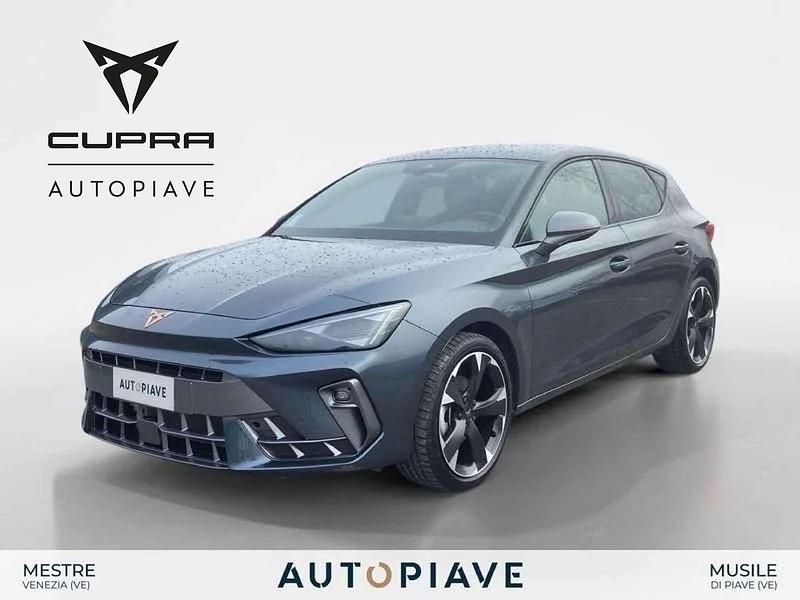 Usata Cupra Leon 150 CV (110 kW) 2025 Grigio Utilitaria