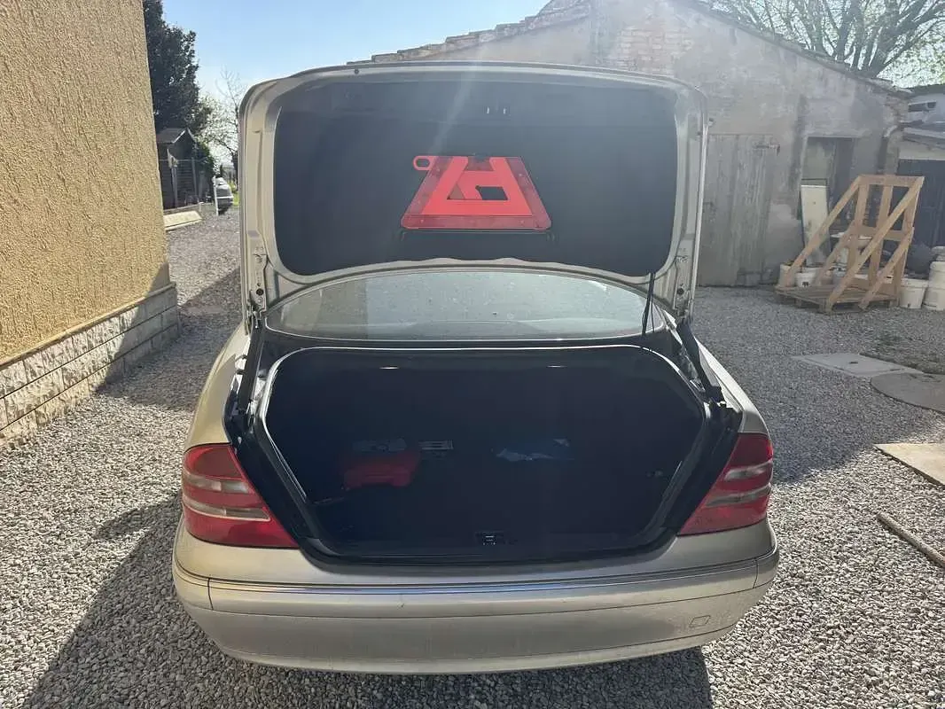 Usata Mercedes S320 224 CV (164 kW) 1999 Grigio Berlina