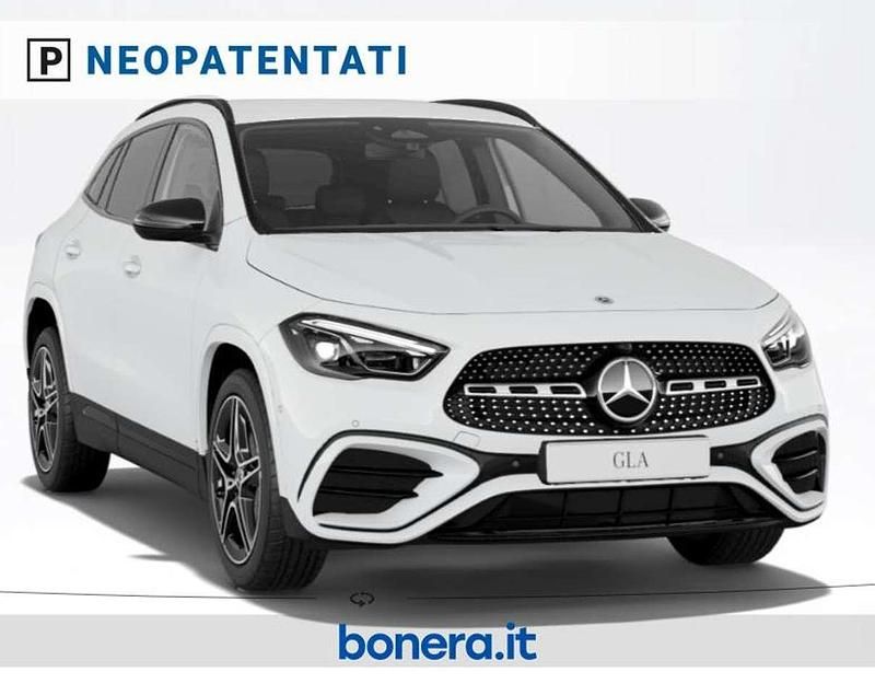 Nuova Mercedes GLA180 Advanced Plus 116 CV (85 kW) 2026 Bianco polare SUV