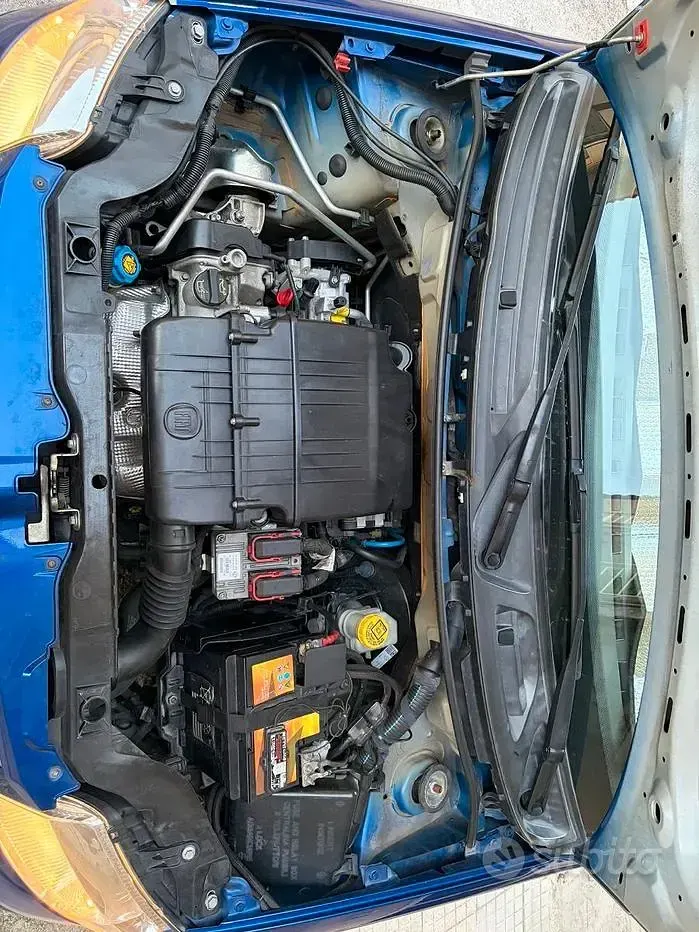Usata Fiat Panda 69 CV (50 kW) 2010 Blu Utilitaria