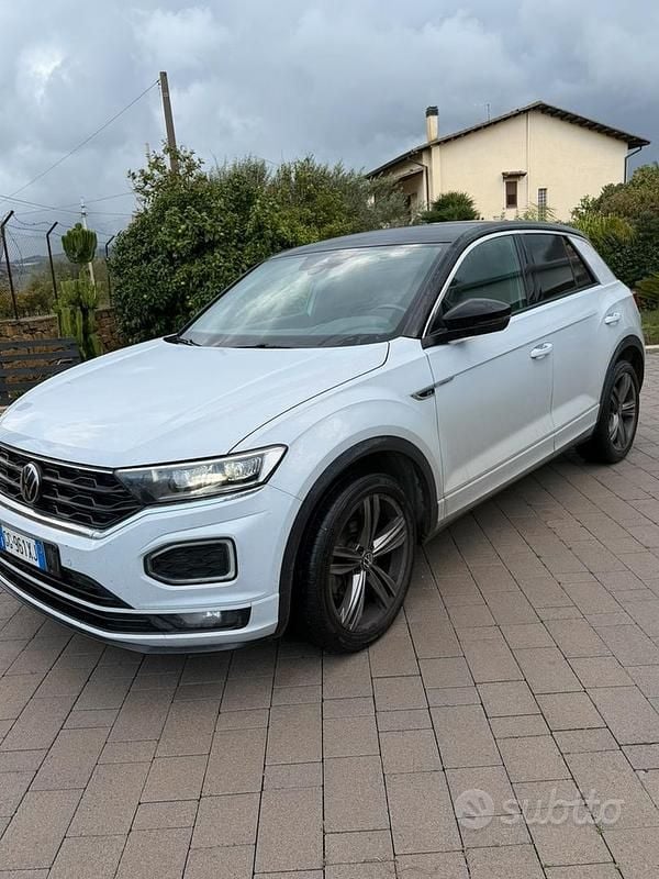 Grigio Usata 2021 VW T-Roc R-line SUV | 22.900 € (Buon prezzo) - Immagine 1/4