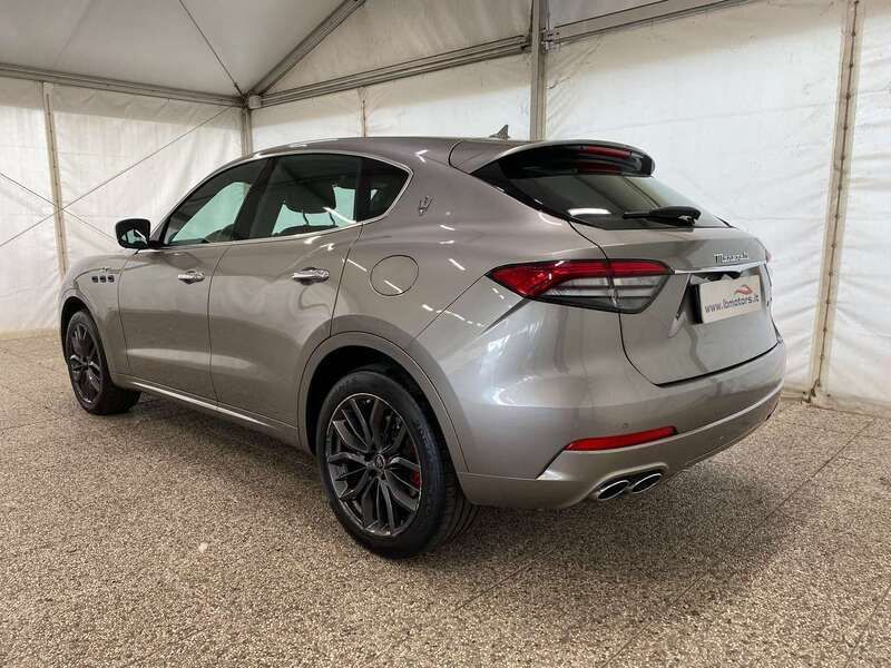 Usata Maserati Levante GT 330 CV (242 kW) 2022 Grigio SUV