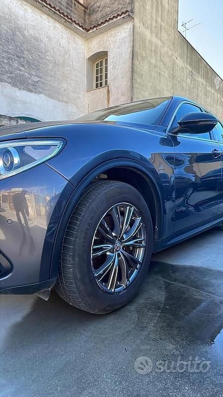 Usata Alfa Romeo Stelvio 210 CV (154 kW) 2018 Grigio SUV