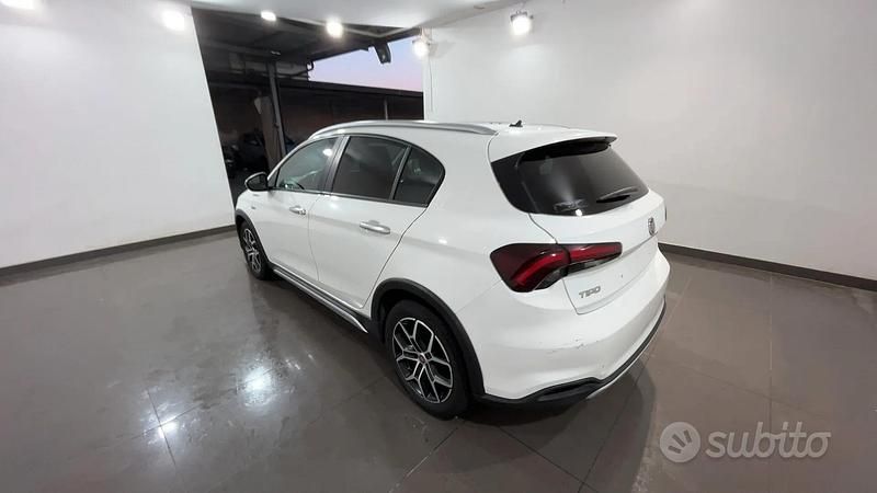 Usata Fiat Tipo Cross 100 CV (73 kW) 2023 Bianco Berlina