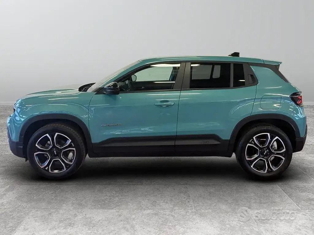 Usata Jeep Avenger Summit 101 CV (74 kW) 2024 Bianco SUV