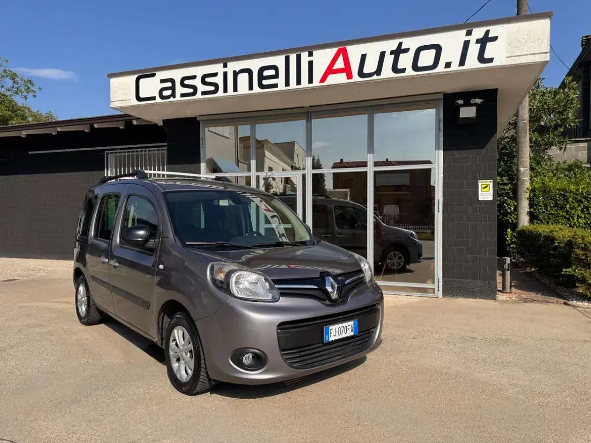 Usata Renault Kangoo 90 CV (66 kW) 2017 Grigio scuro Monovolume