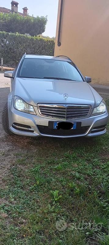 Usata Mercedes C200 Avantgarde 136 CV (100 kW) 2012 Grigio Berlina