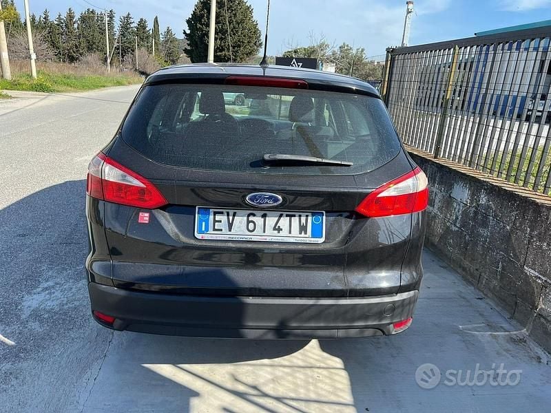 Usata Ford Focus 110 CV (80 kW) 2014 Station wagon