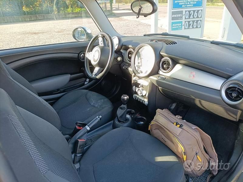Usata Mini Cooper D 109 CV (80 kW) 2008 Utilitaria