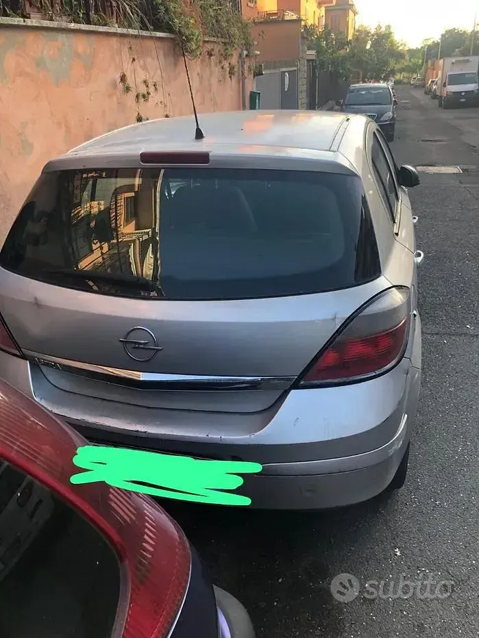 Usata Opel Astra 90 CV (66 kW) 2005 Berlina