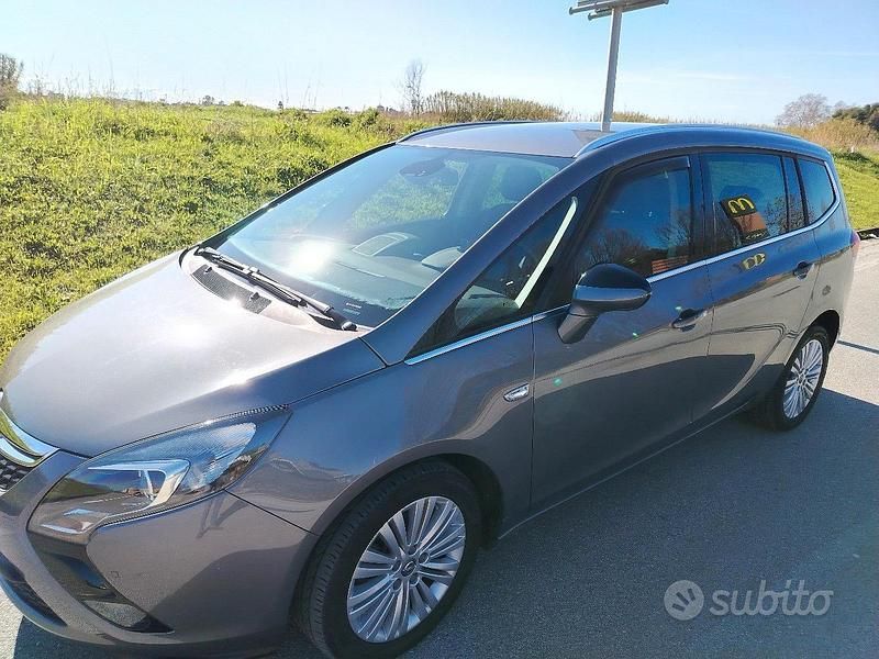 Usata Opel Zafira Tourer 2016 Marrone Monovolume