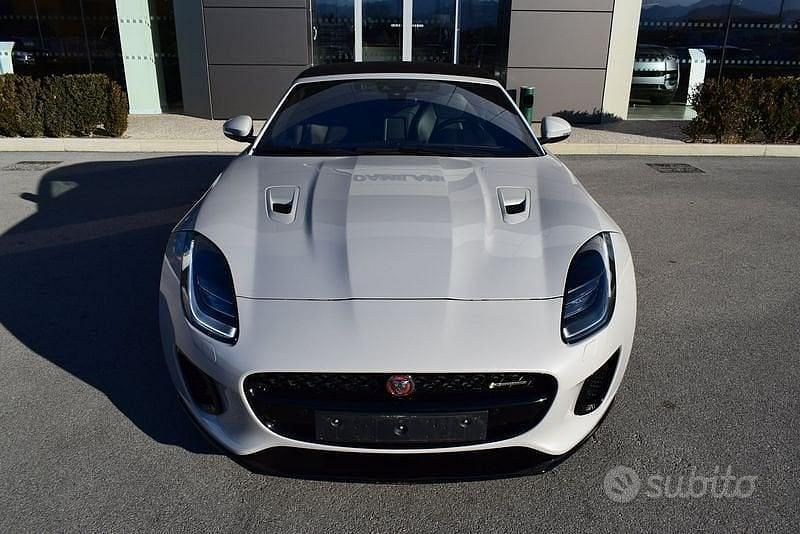 Usata Jaguar F-Type R-Dynamic 381 CV (280 kW) 2020 Grigio scuro Cabrio