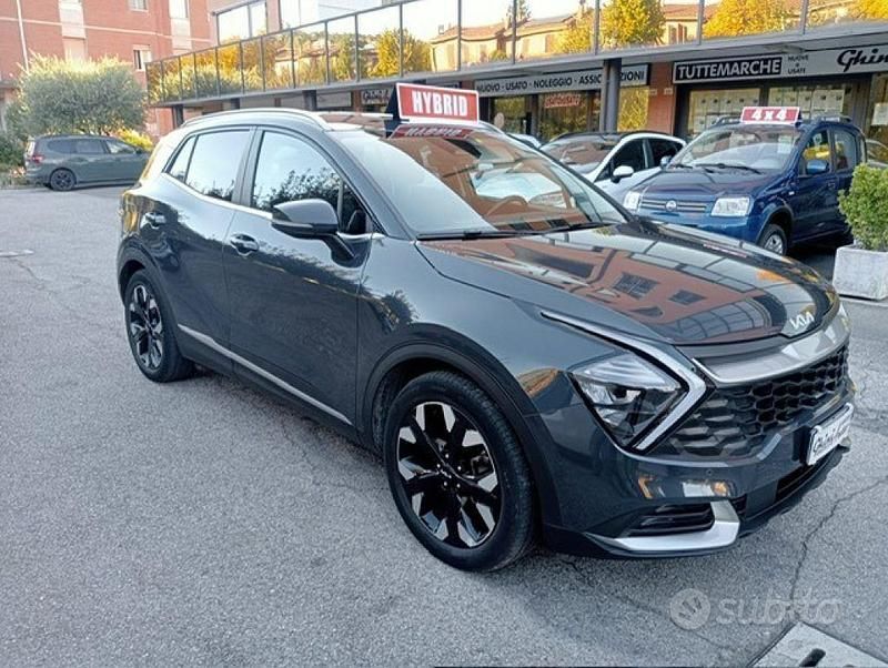 Usata Kia Sportage Style 179 CV (131 kW) 2022 Grigio SUV