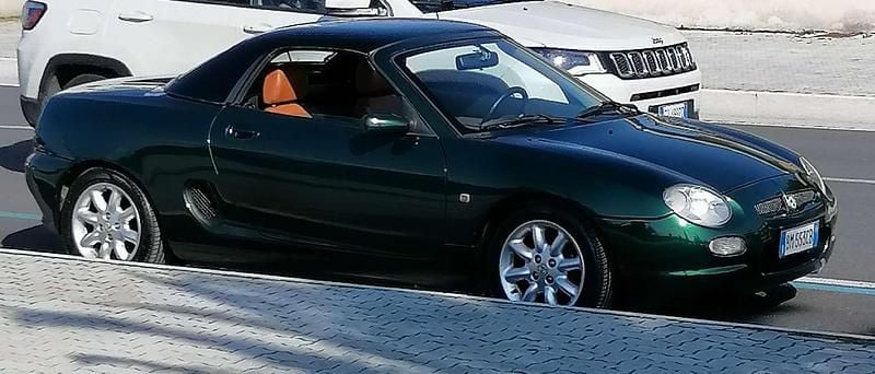 Usata MG F 120 CV (88 kW) 2000 Verde Cabrio