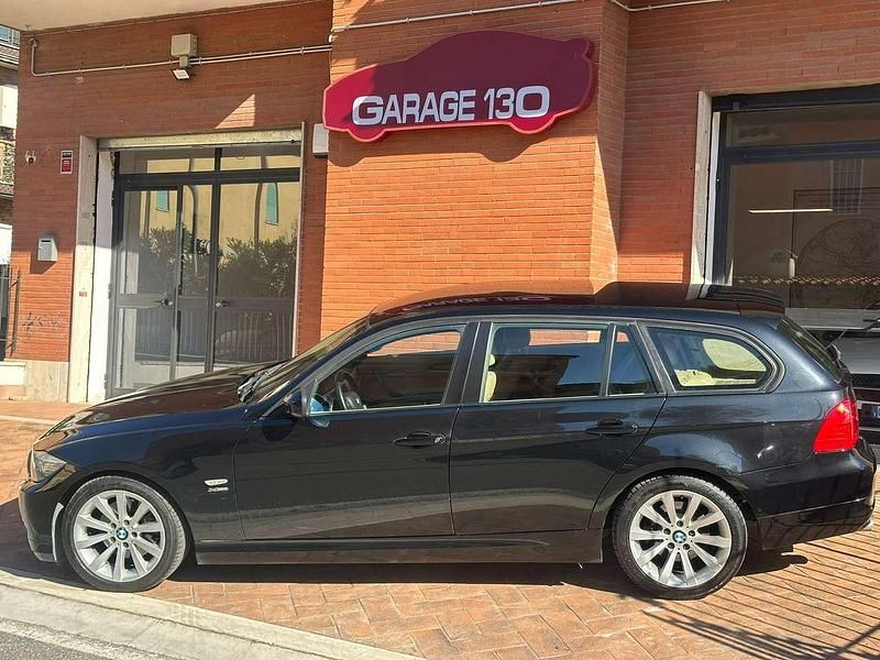 Usata BMW 320 190 CV (139 kW) 2009 Nero Station wagon