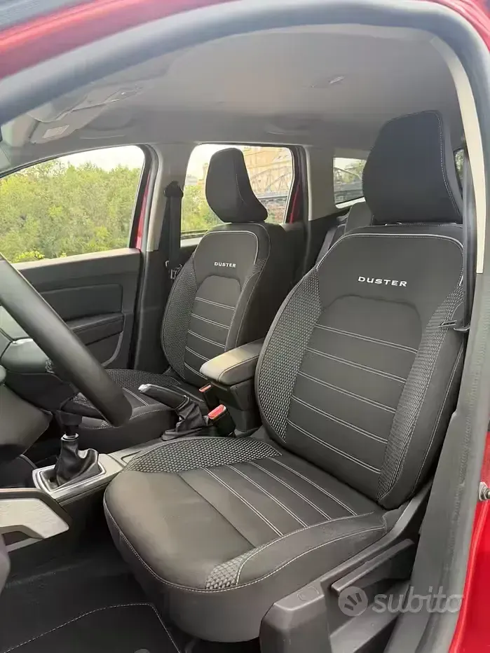 Usata Dacia Duster Prestige 101 CV (74 kW) 2022 Rosso SUV