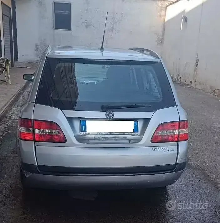 Usata Fiat Stilo Wagon 101 CV (74 kW) 2007 Grigio Station wagon