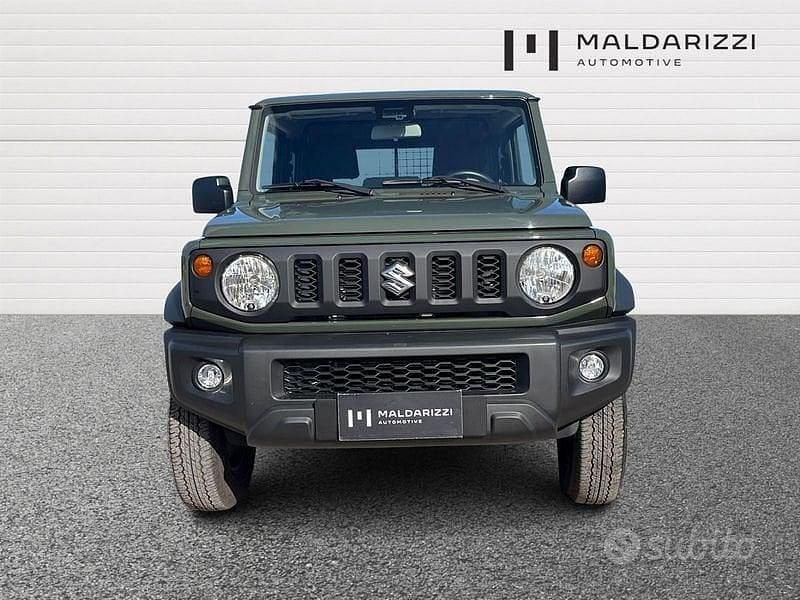 Usata Suzuki Jimny 102 CV (75 kW) 2023 Verde SUV