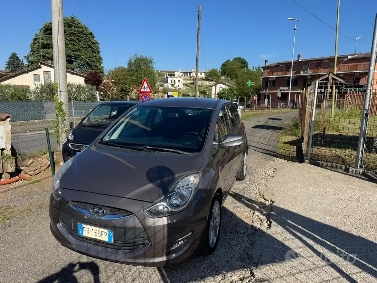 Usata Hyundai ix20 Style 116 CV (85 kW) 2012 Marrone Utilitaria