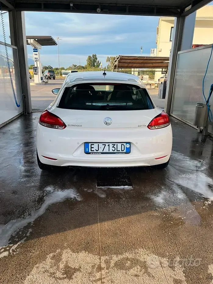 Begagnad VW Scirocco 140 HK (102 kW) 2011 Sportkupé