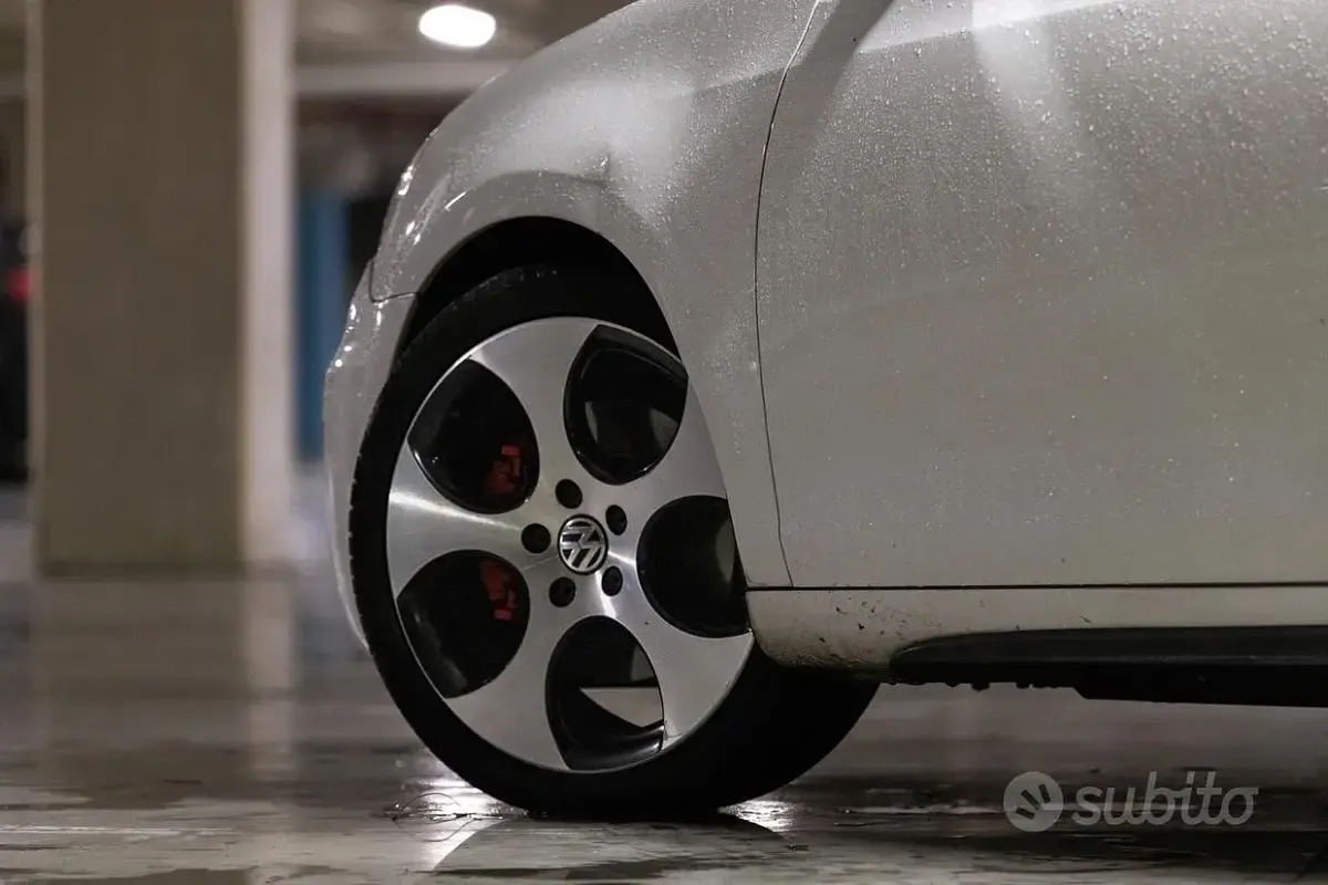 Usata VW Golf VI GTI 211 CV (155 kW) 2009 Bianco Utilitaria