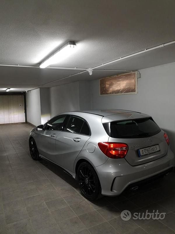 Käytetty Mercedes A200 136 HP (100 kW) 2014 Harmaa Sedan