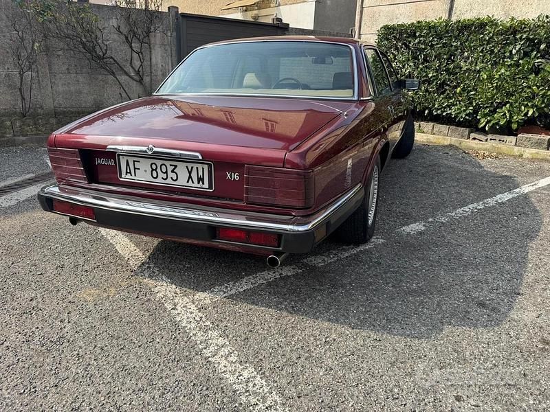 Usata Jaguar XJ6 159 CV (116 kW) 1989 Rosso Berlina