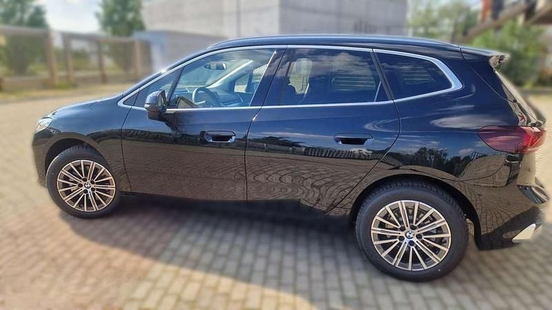 Usata BMW 218 Active Tourer Luxury Line 136 CV (100 kW) 2023 Nero Monovolume
