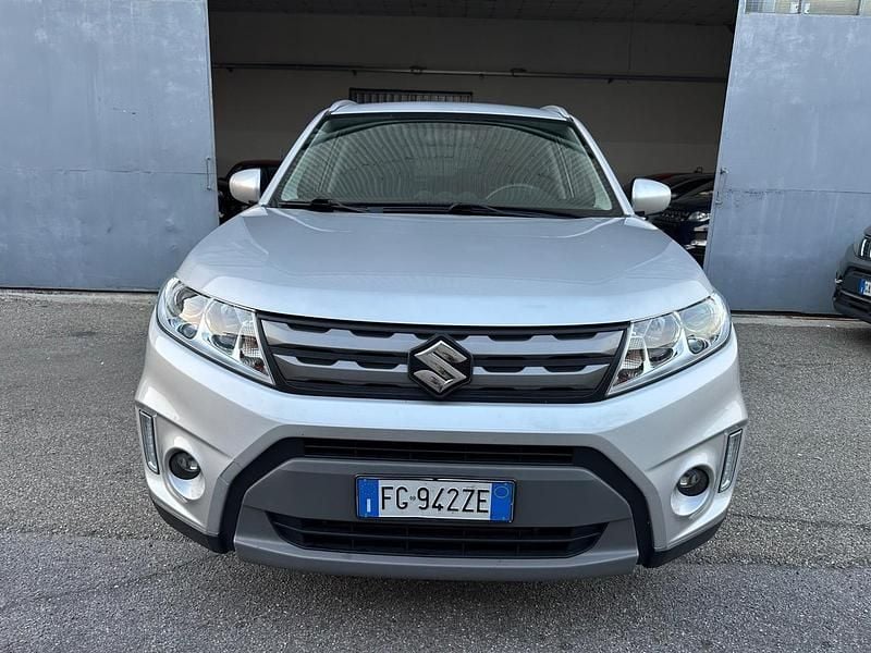 Argento Usata 2017 Suzuki Vitara Station wagon | 11.800 € (Ottimo prezzo) - Immagine 1/4