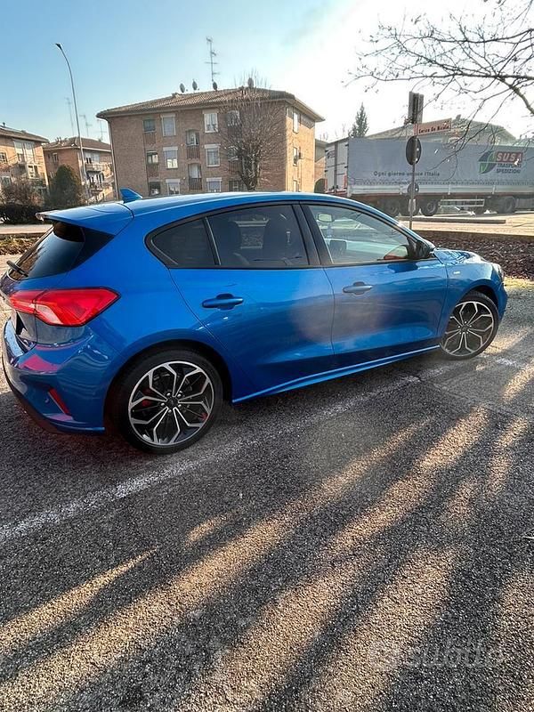 Usata Ford Focus ST-Line 2022 Blu Berlina