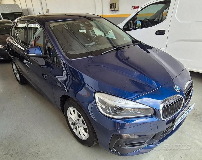Blu Usata 2021 BMW 220 Station wagon | 9999 € (Buon prezzo) - Immagine 1/4