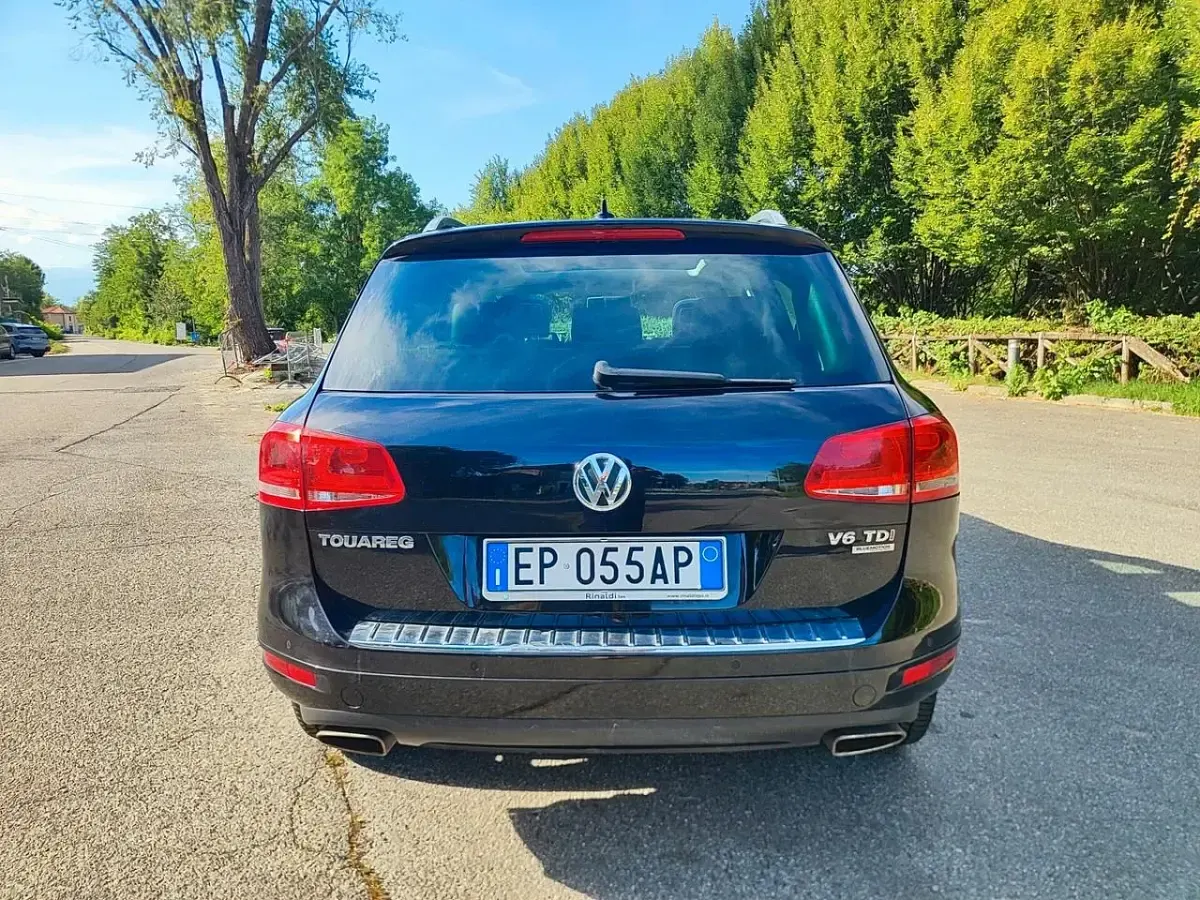Usata VW Touareg 244 CV (179 kW) 2013 Nero SUV