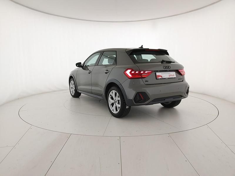 Usata Audi A1 Admired 110 CV (80 kW) 2023 Grigio chronos metallizzato Berlina