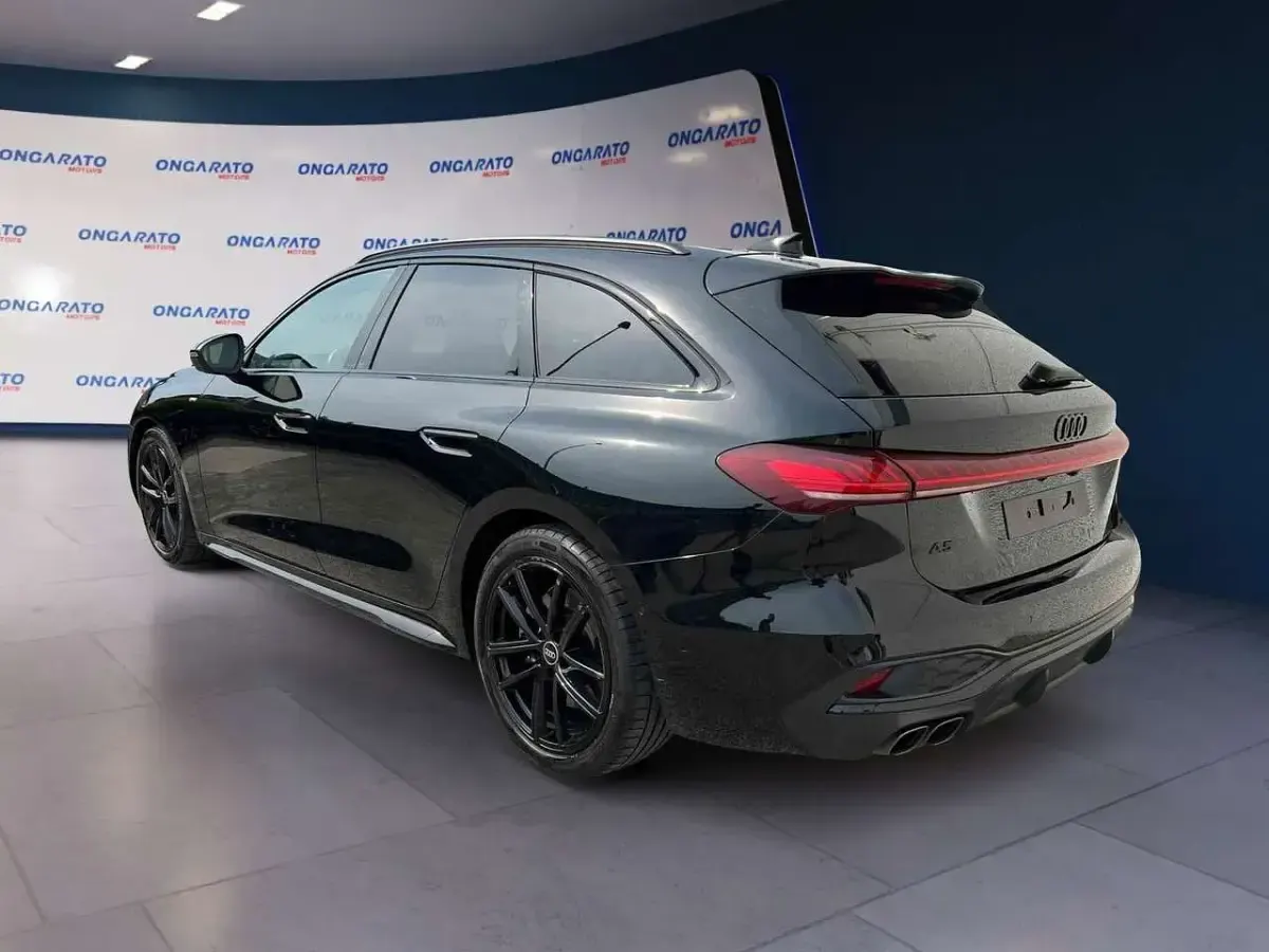 Usata Audi A5 S-Line 204 CV (150 kW) 2025 Nero Station wagon