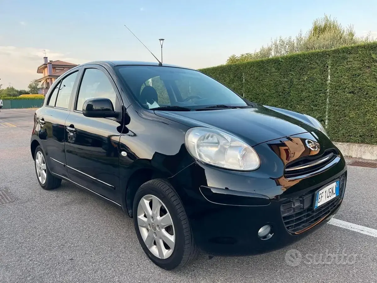 Usata Nissan Micra Acenta 80 CV (58 kW) 2011 Nero Utilitaria