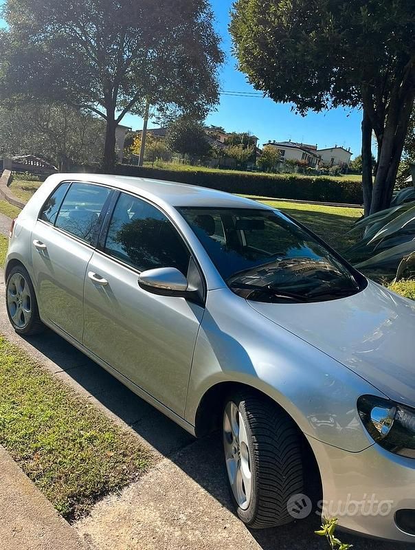 Usata VW Golf VI 122 CV (89 kW) 2009 Grigio Utilitaria