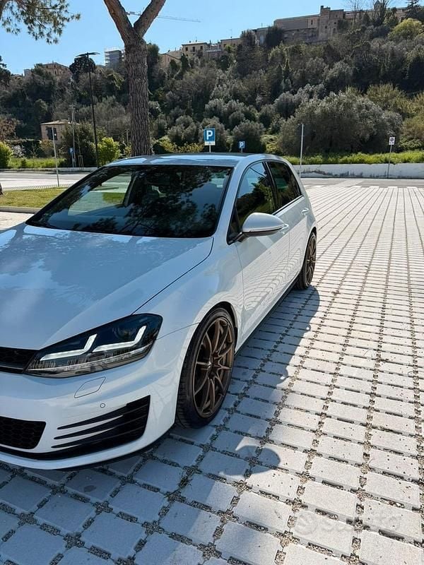 Usata VW Golf VII GTD 216 CV (158 kW) 2015 Bianco Utilitaria