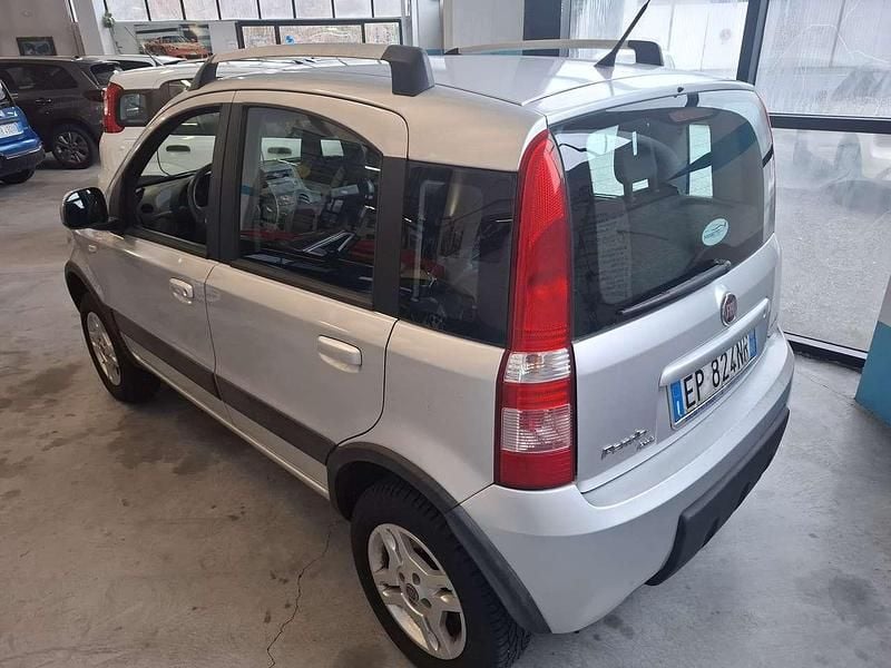 Usata Fiat Panda 4x4 Climbing 75 CV (55 kW) 2012 Argento Utilitaria